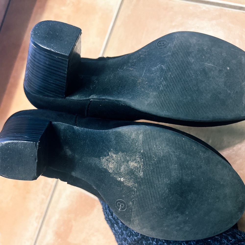 Heeled Booties - Picture 4 of 5